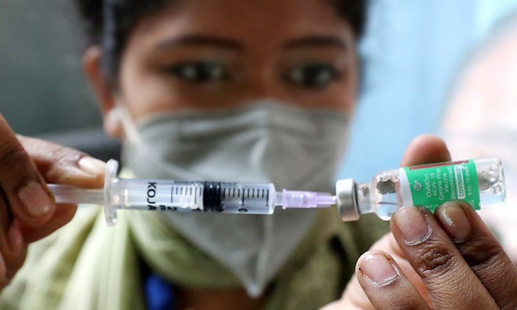 vaccines | Maharashtra breaks its own record with vaccinating over 8 Lakh in a day