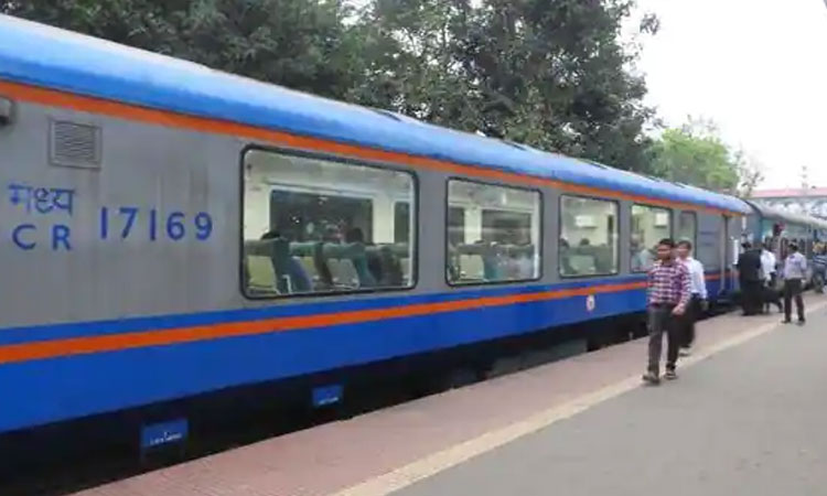 Pune | Deccan Queen Express to undergo makeover soon