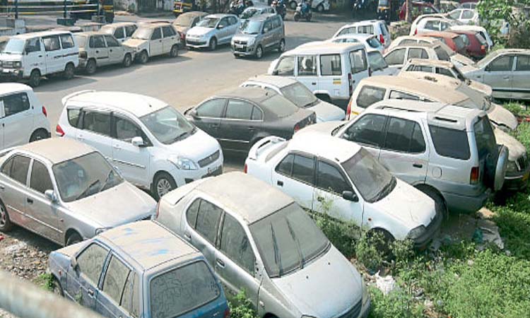 pmc-to-cancel-registration-of-vehicles-parked-on-roads-for-months