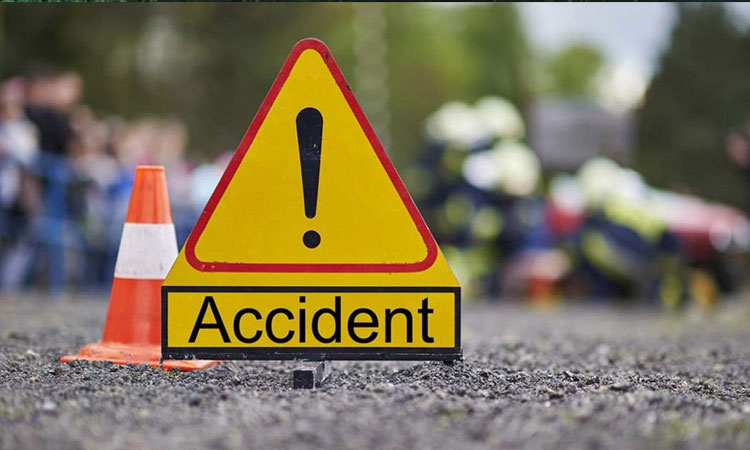 pune-pedestrian-seriously-injured-after-being-hit-by-dumper-in-hadapsar
