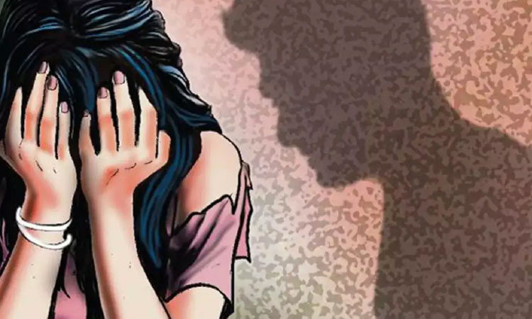 Woman raped in Nashik after threatening her four-year-old daughter