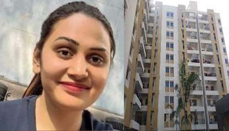 Pune Crime | Highly educated woman jumps to death from 10th floor of a building due to harassment by boyfriend, husband, in-laws