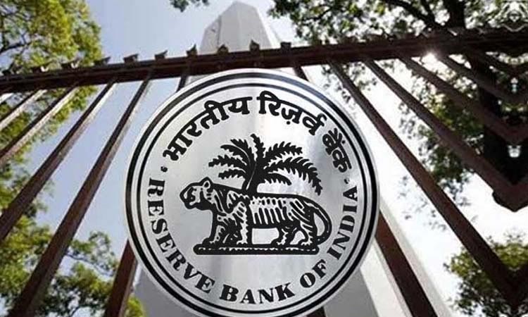 RBI acts against 3 cooperative banks, 2 banks from Maharashtra