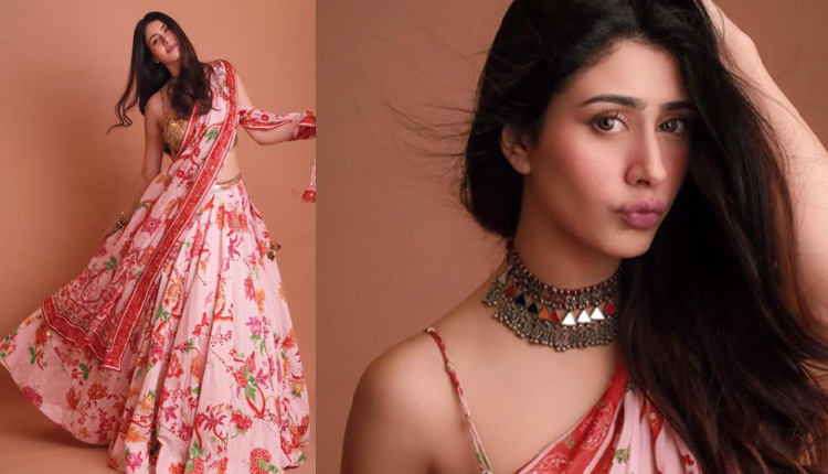 Warina Hussain Oomphed Her Serene Look In A Floral Printed Sleeveless Dress, Worth Rs. 70,000