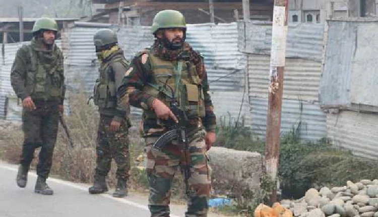 Kashmiri Pandit killer shot dead in Kashmir gunfight, soldier also dies