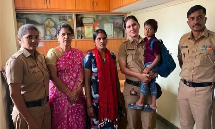 Pune Police | Pune Police Reunite Lost Three-Year-Old Girl with Her Family in Warje Malwadi