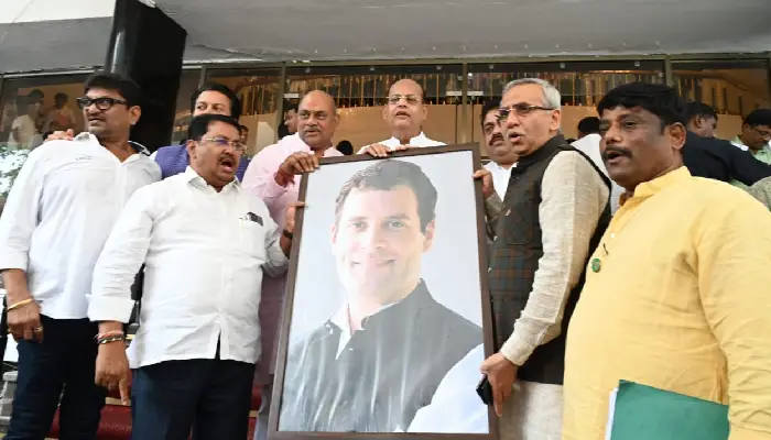 Pune News | SC stays Gujarat court’s order on Rahul Gandhi! It is a slap on the face of Central government, says Congress Leader Mohan Joshi