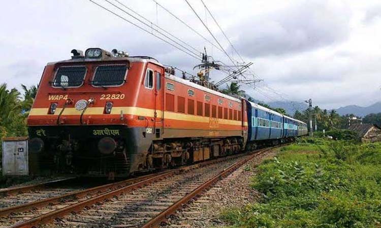 Pune Ernakulam Train| Special trains resumed between Pune-Ernakulam