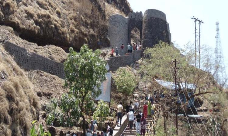 Fort In Pune | Ban on tourist centers including forts of Pune district News in Hindi