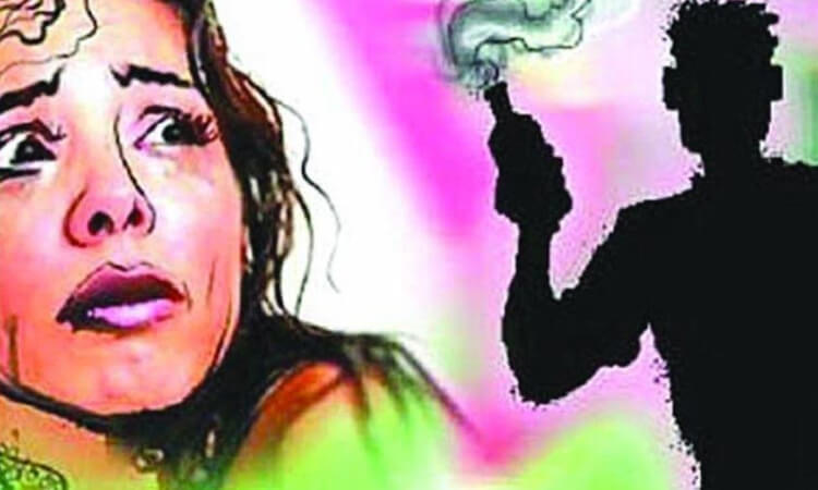Pune Hadapsar Crime | Pune: A minor girl was molested by threatening to throw acid on her body