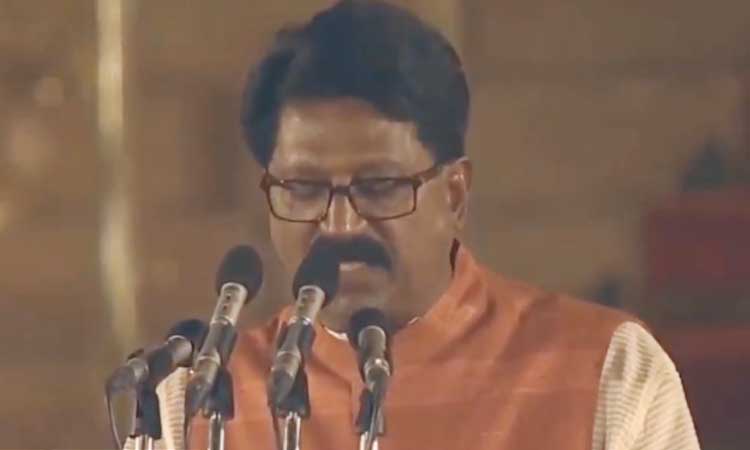 Shivsena disgruntled cm eknath shinde groups mla in contact with shiv sena again arvind sawant spoke clearly