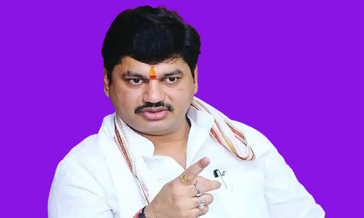 Dhananjay Munde maharashtra budget session 2022 obstacles for documents due to non payment of fees by tiss and other educational institute warning of dhananjay munde in vidhansabha