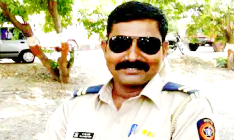 pune rural : baramati policeman passed away after consuming poisonous medicine