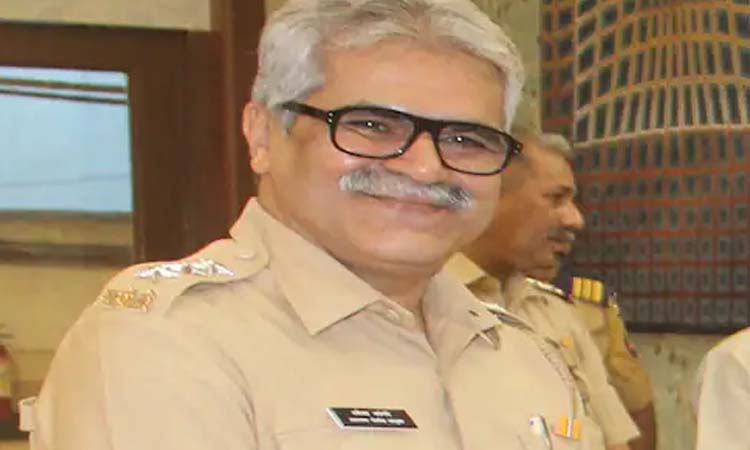 assistant commissioner of police ramesh nangare dies of heart attack mumbai