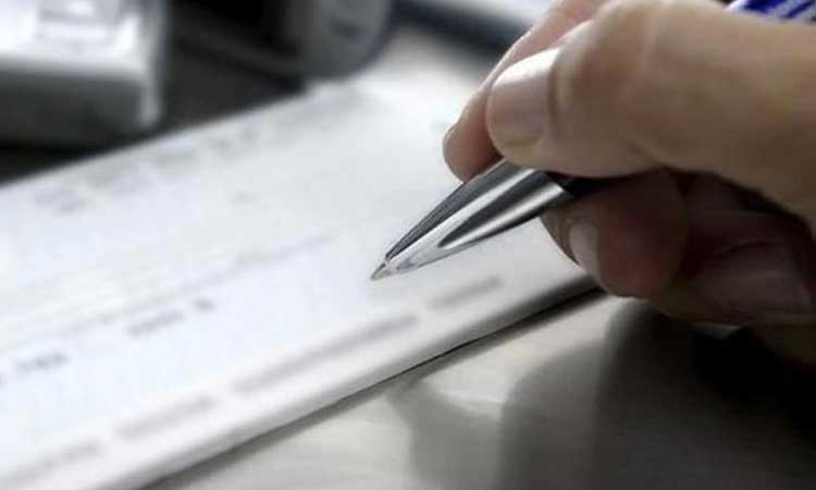 your bank cheque book ifsc code will not valid from 1st april 2021 know the reason details here
