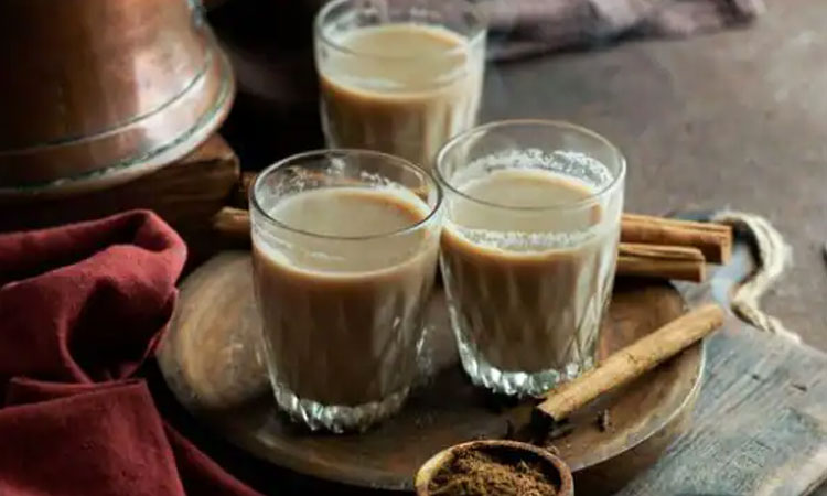 story elaichi wali chai peene ke fayde in marathi drink cardamom tea to get these health benefits know right way of making tea