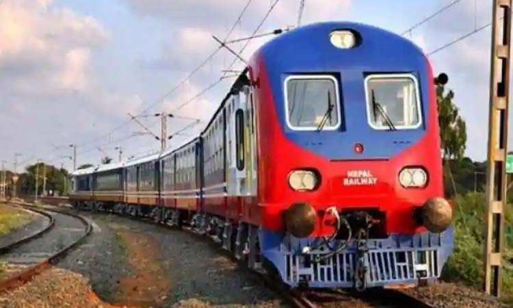 now indian railway passengers can not charge mobile phones or laptops night trains