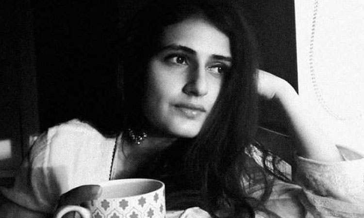 bollywood sana fatima shaikh tested covid 19 positive actress quarantine herself at home