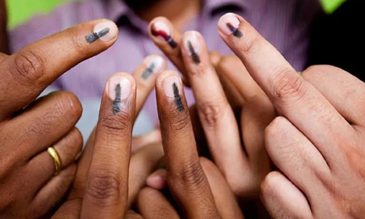 Election Commission election commission allows students above 17 years to apply in advance for voter id card