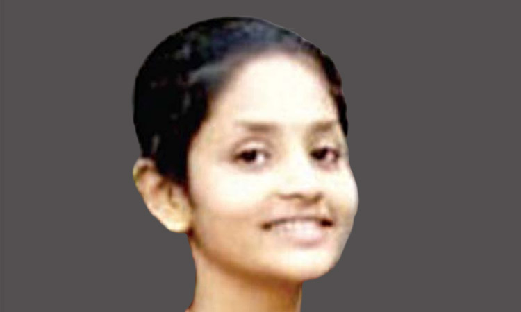 young girl died in shock of demise of cousin in kolhapur district