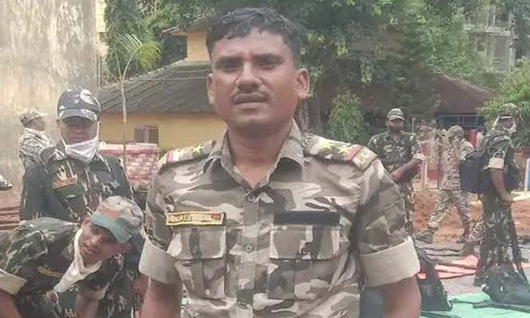 maoists kidnapping police sub inspector bijapur