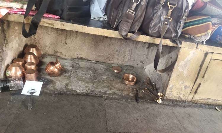 theft on onkareshwar ghat of pune