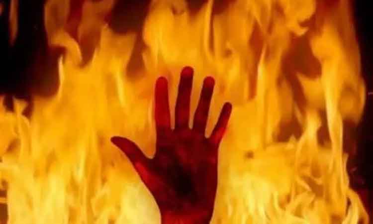 boyfriend burnt alive front girlfriend house gorakhpur uttarpradesh