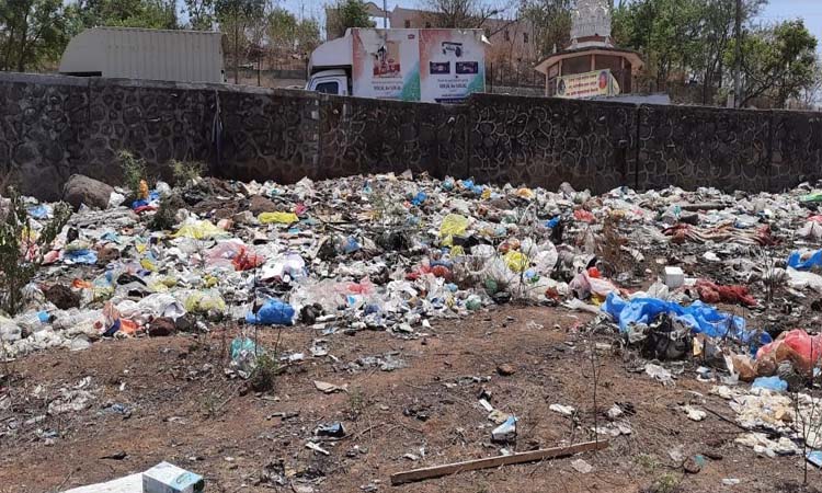 Pune: Take action against the person who dumped garbage in the gliding center in Hadapsar- demand of practitioners