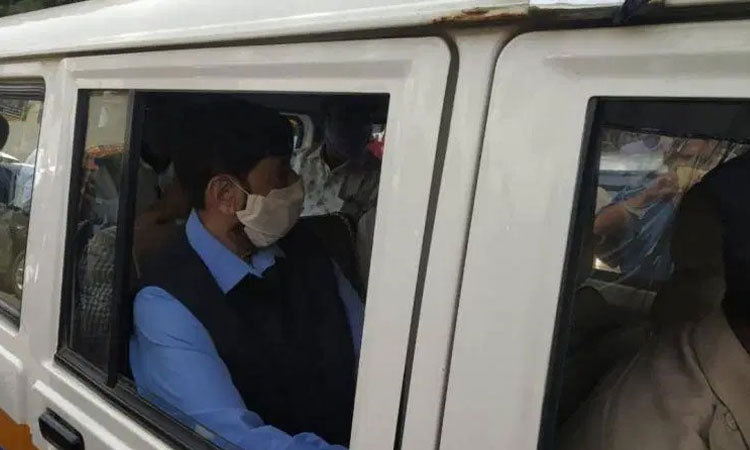 Pune: BJP's agitation to start PMPML bus service, police say. Activists including Girish Bapat were taken into custody