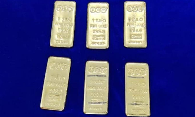 crime 6 kg gold biscuits seized airport customs action chennai