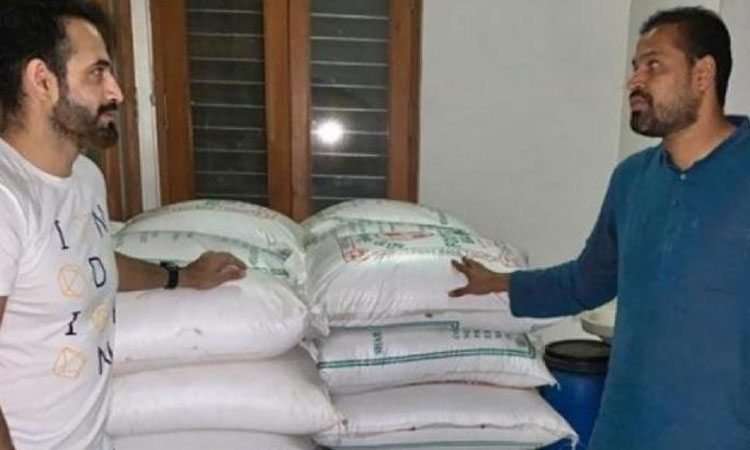 irfan yusuf pathan provide free food kit those affected covid 19 vadodara share helpline number