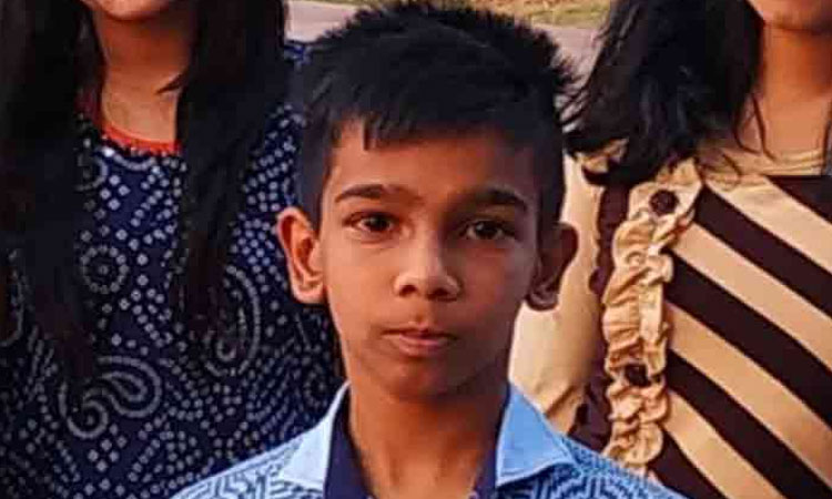 karad school boy drowned krishna river