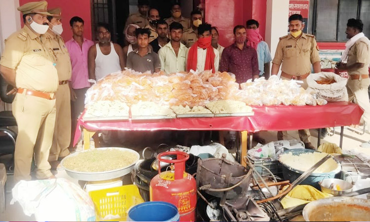 violation of covid norms and model code of conduct police seized 2 quintal jalebi and 1050 samosa