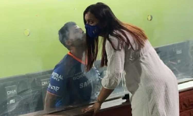 actress and zahir khans wife sagrika ghatke posted photo of suryakumar yadav kissing his wife