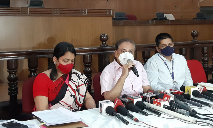 Pune : The number of beds will be increased to 8,300 in the next 3-4 days! Municipal administration's focus on availability of beds, speed up vaccination and implementation of corona rules - Commissioner Vikram Kumar