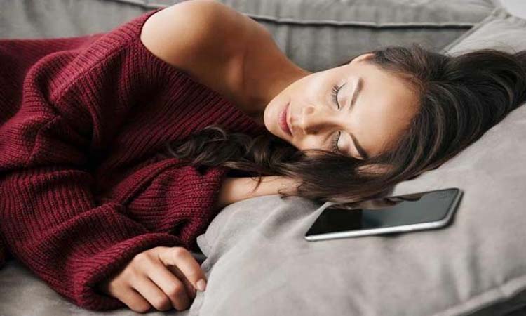 beware keep smart phone at the head during sleeping danger of serious disease