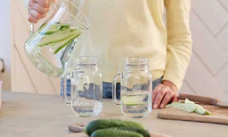 health weigh loss tips drink cucumber water daily to reduce weight
