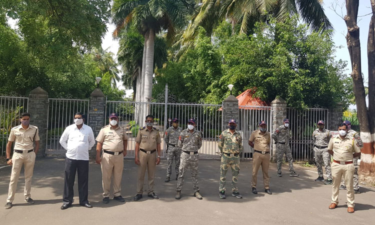 Security beefed up at Sharad Pawar's Baramati residence; Dispute to supply 5 TMC water of Ujani to Indapur