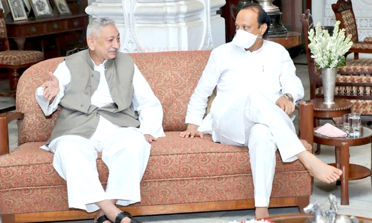 ajit pawar and health minister rajesh tope meet shahu chhatrapati at kolhapur