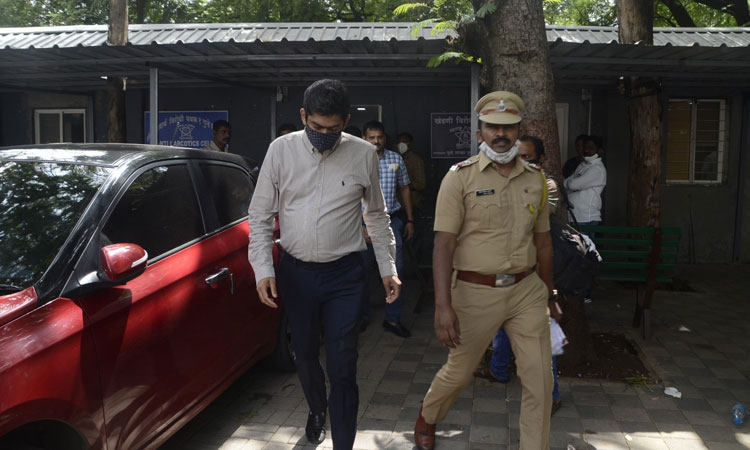 Builder Amit Lunkad News | Builder Lunkad granted bail But ordered to submit the passport within 8 days; Attendance at the police station is required twice a month