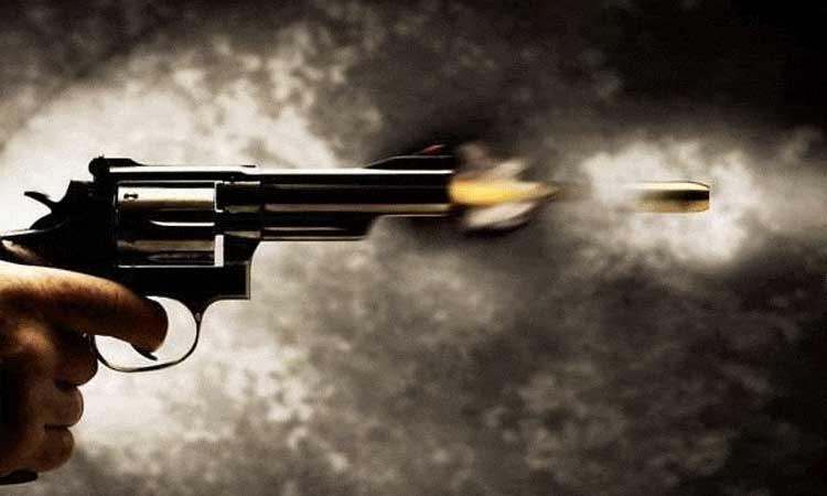 Robbery in dahisar jewelers owner shot dead in firing