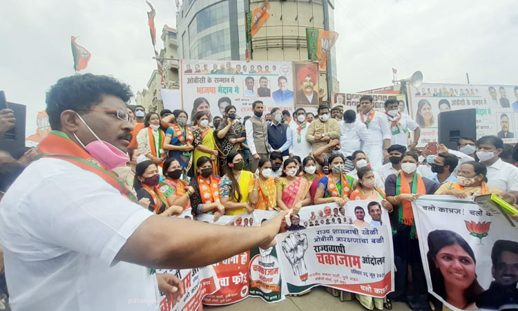 Pune News | Huge response to BJP's Chakkajam agitation in Pune; The announcement was heard in Katraj area, the presence of former minister Pankaja Munde
