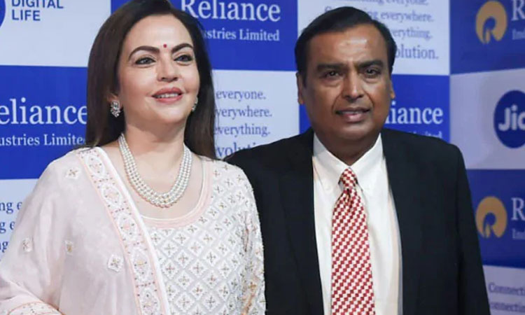 big decision of reliance Mukesh Ambani After the death of the employee the family will get 5 years salary and the children will be educated