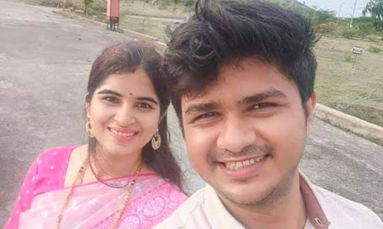 Pune Crime News | ... So on Doctor's Day, husband Dr. Nikhil Shendkar and his wife Dr. Ankita Shendkar's do suicide, suicide note found