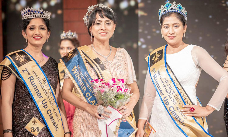 Mediqueen Mrs Maharashtra | from the Royal Group Dr. Revati Rane and from the classic Group Dr. Ujwala Bardapurkar became the winner of Medicine Mrs. Maharashtra