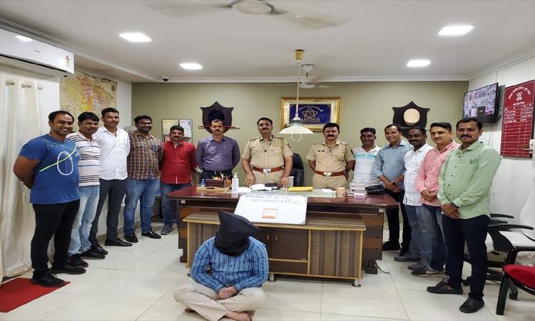Pune Crime | Unemployment due to lockdown, theft of gold chain to pay people; khadak police arrest one