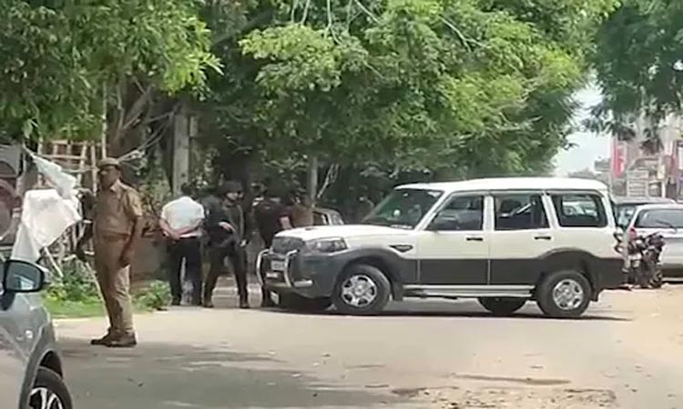 UP News | lucknow up ats cordoned off a house in kakori area of lucknow militant hideout two al qaeda suspects detained