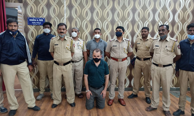 Fake Vaccination | Accused arrested in Baramati in fake vaccination case in Mumbai; Kokilaben Dhirubhai Ambani Hospital staff