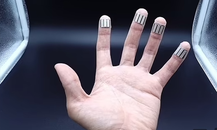 a new hand wearing device can generate electricity through fingers sweat and charge devices