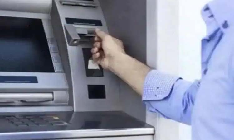 ATM Fraud | keep these things in mind to avoid atm fraud otherwise there may be loss